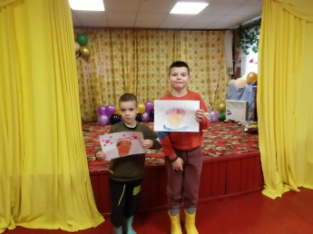 Пасха радость несёт