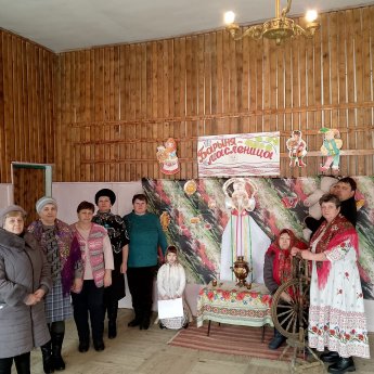 Масленица русская старинная, румяная да блинная