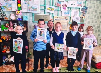 «Уступи дорогу поездам!»